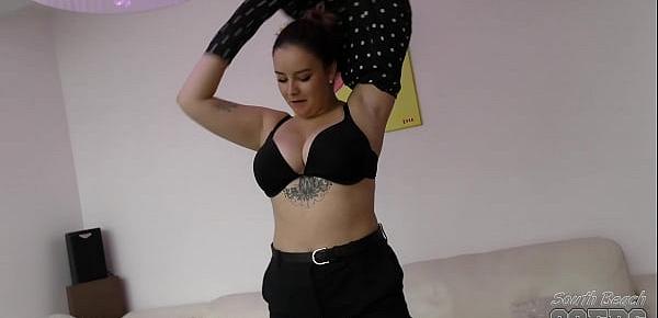 trendssexy big boobed vanessa klein private striptease dildo show